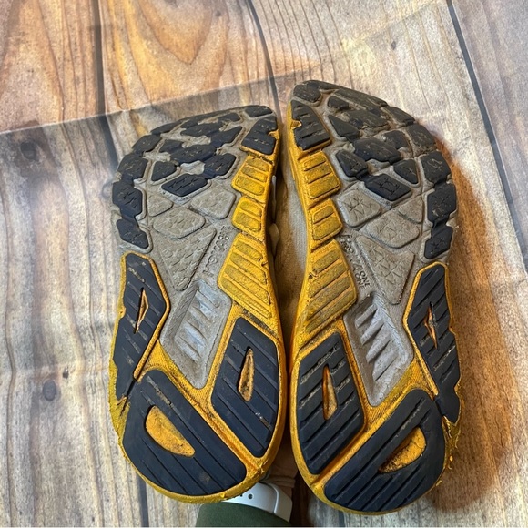 Hoka Gray and Yellow Athletic Shoes with Cushioned Sole size 13D - Picture 6 of 8